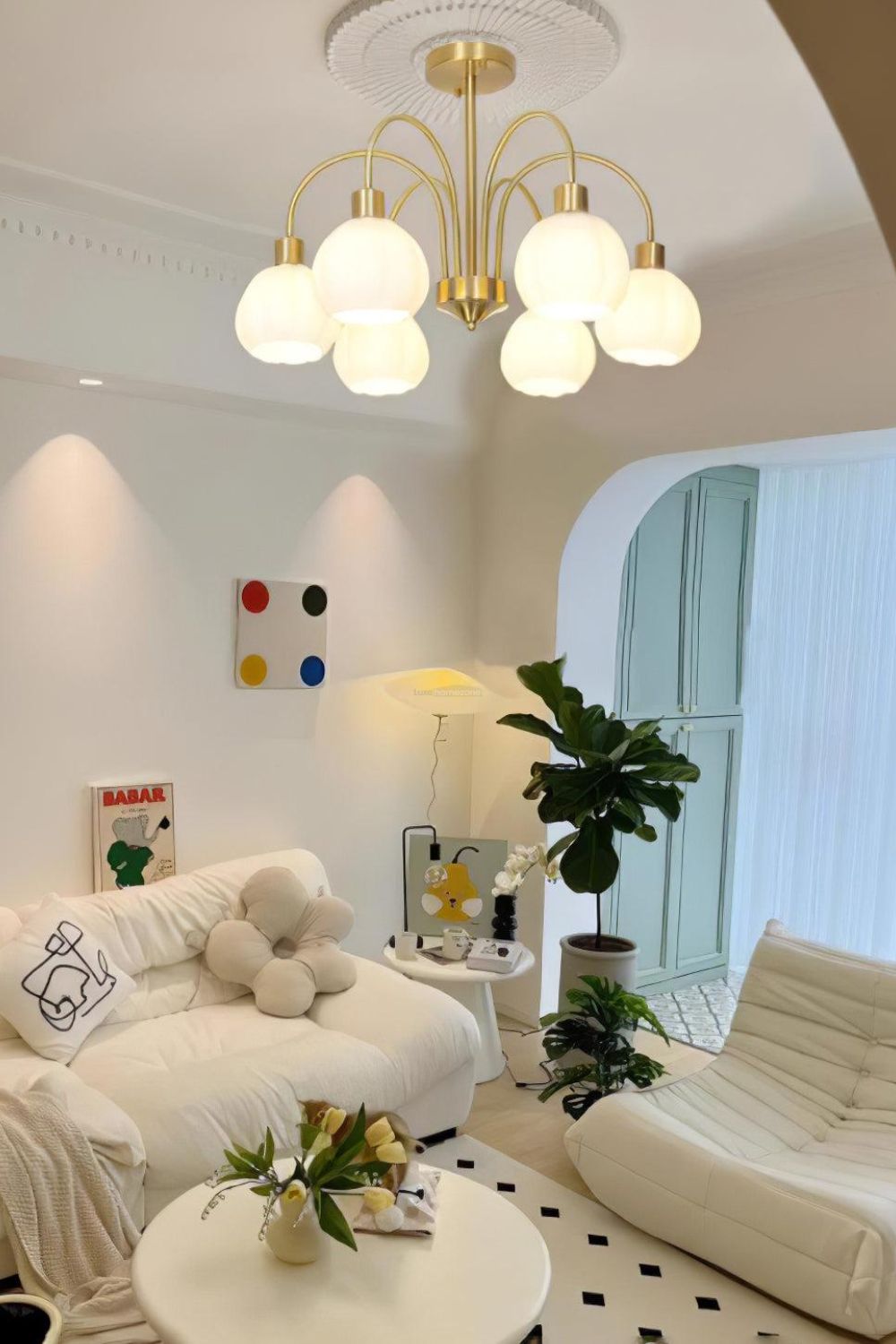 Golden Tulip Pendant Chandelier - view 5 | everlamps