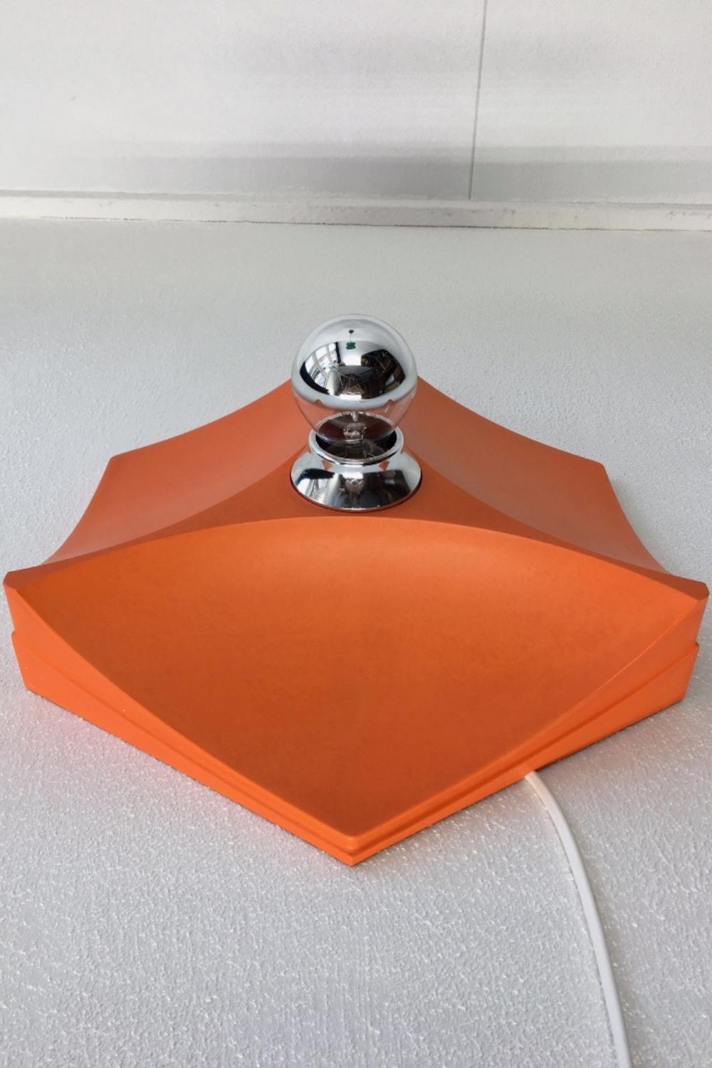 Hoffmeister Space age Wall Lamp - everlamps