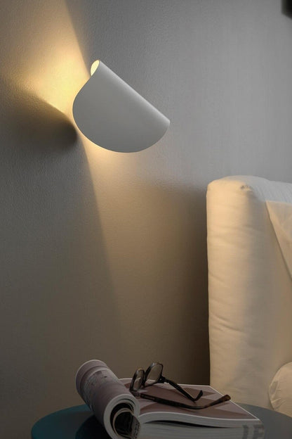 IO Wall Lamp - view 2 | everlamps