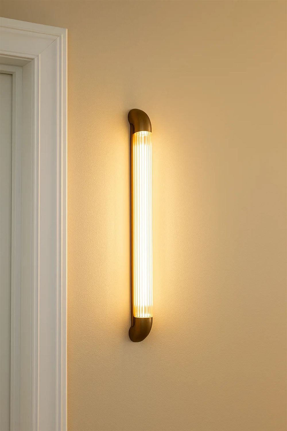 Italian Simple Wall Lamp - view 2 | everlamps