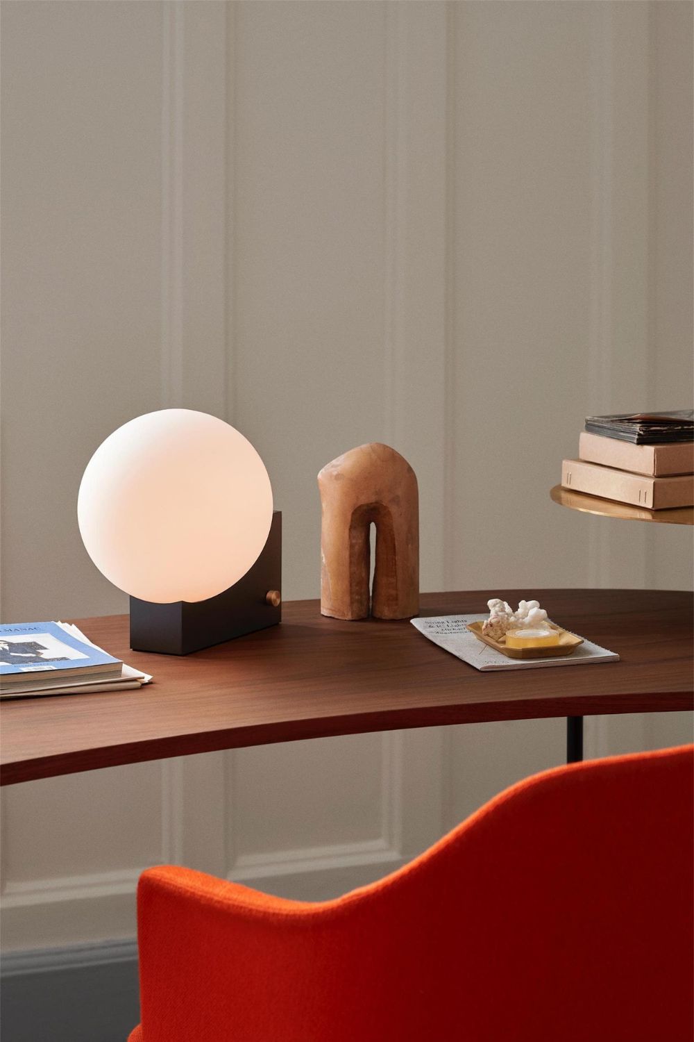 Journey SHY1 Table Lamp - view 4 | everlamps