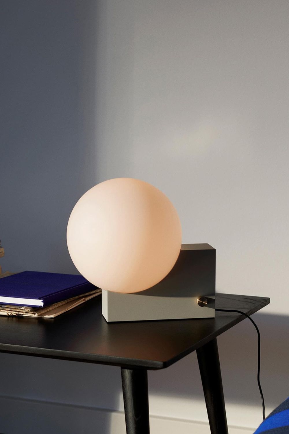 Journey SHY1 Table Lamp - view 19 | everlamps
