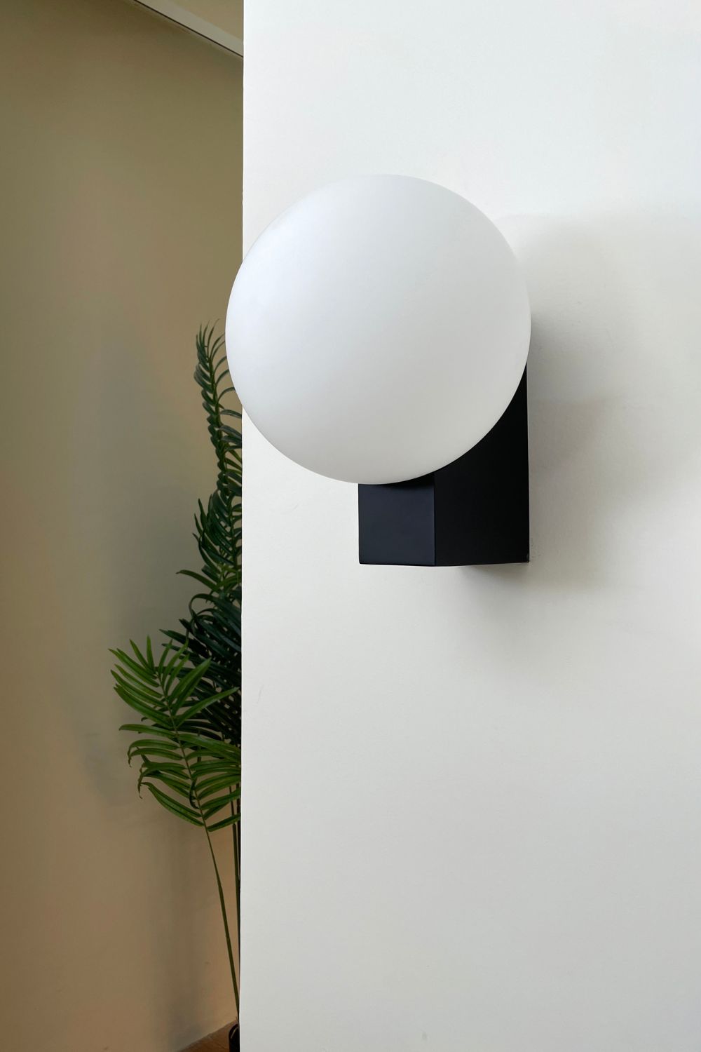 Journey SHY1 Wall Lamp - view 12 | everlamps