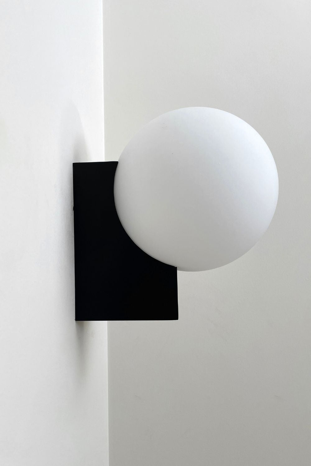 Journey SHY1 Wall Lamp - view 9 | everlamps