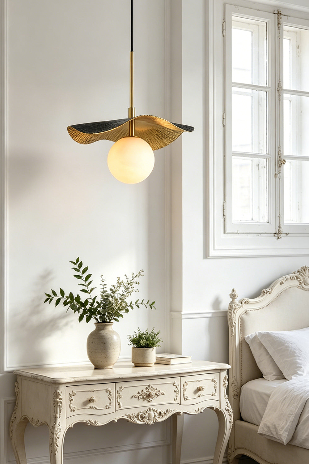 Leaf Alabaster Pendant Light for Bedroom | vexa lamps