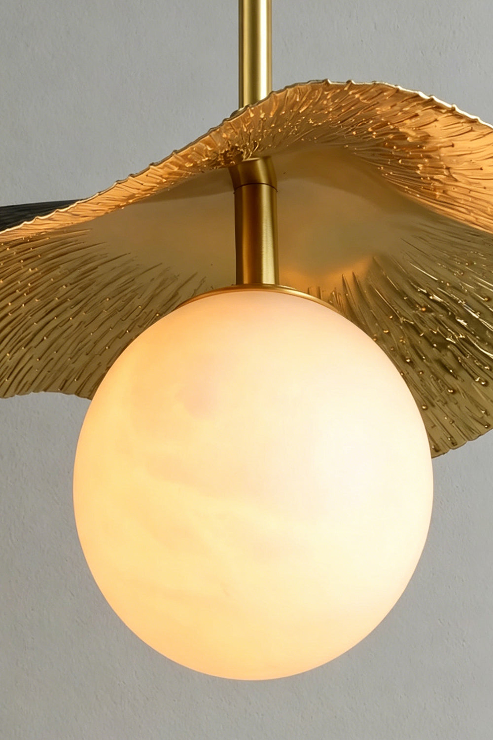Leaf Alabaster Pendant Light |Alabaster detail | vexa lamps