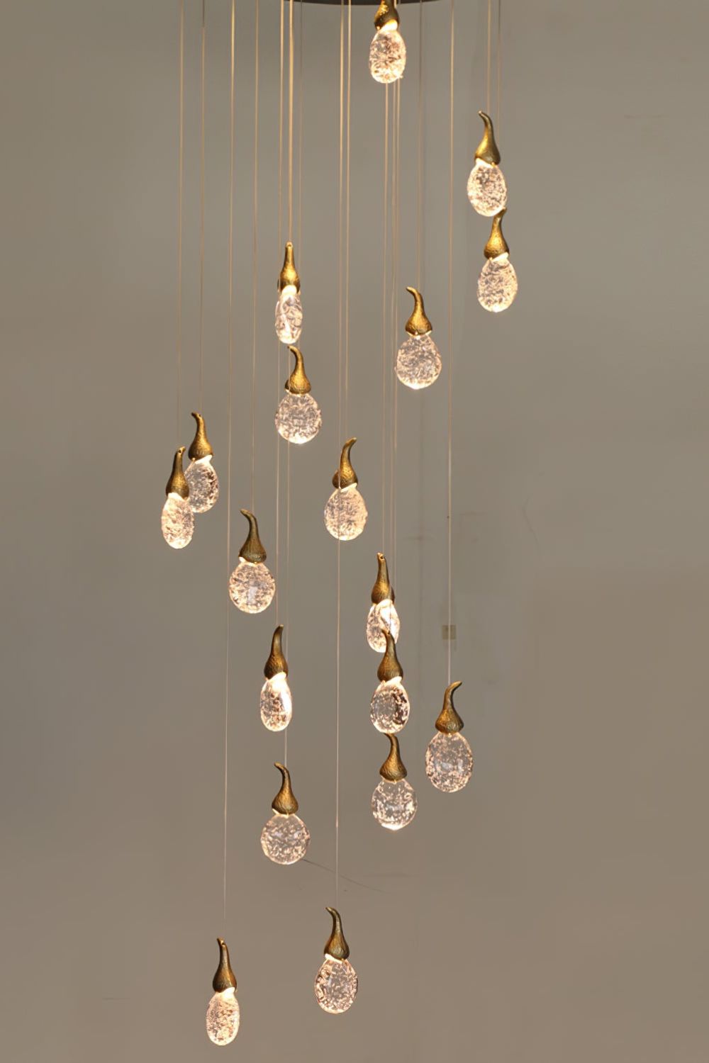 Leo Bubble Chandelier - everlamps