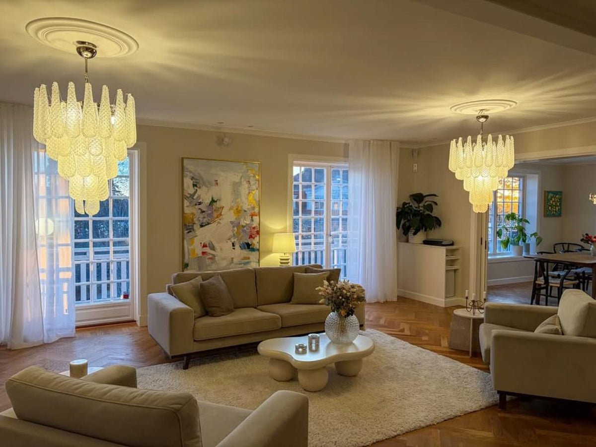 Lira Handblown Glass Drop Chandelier 26" D 52 Drops Clear