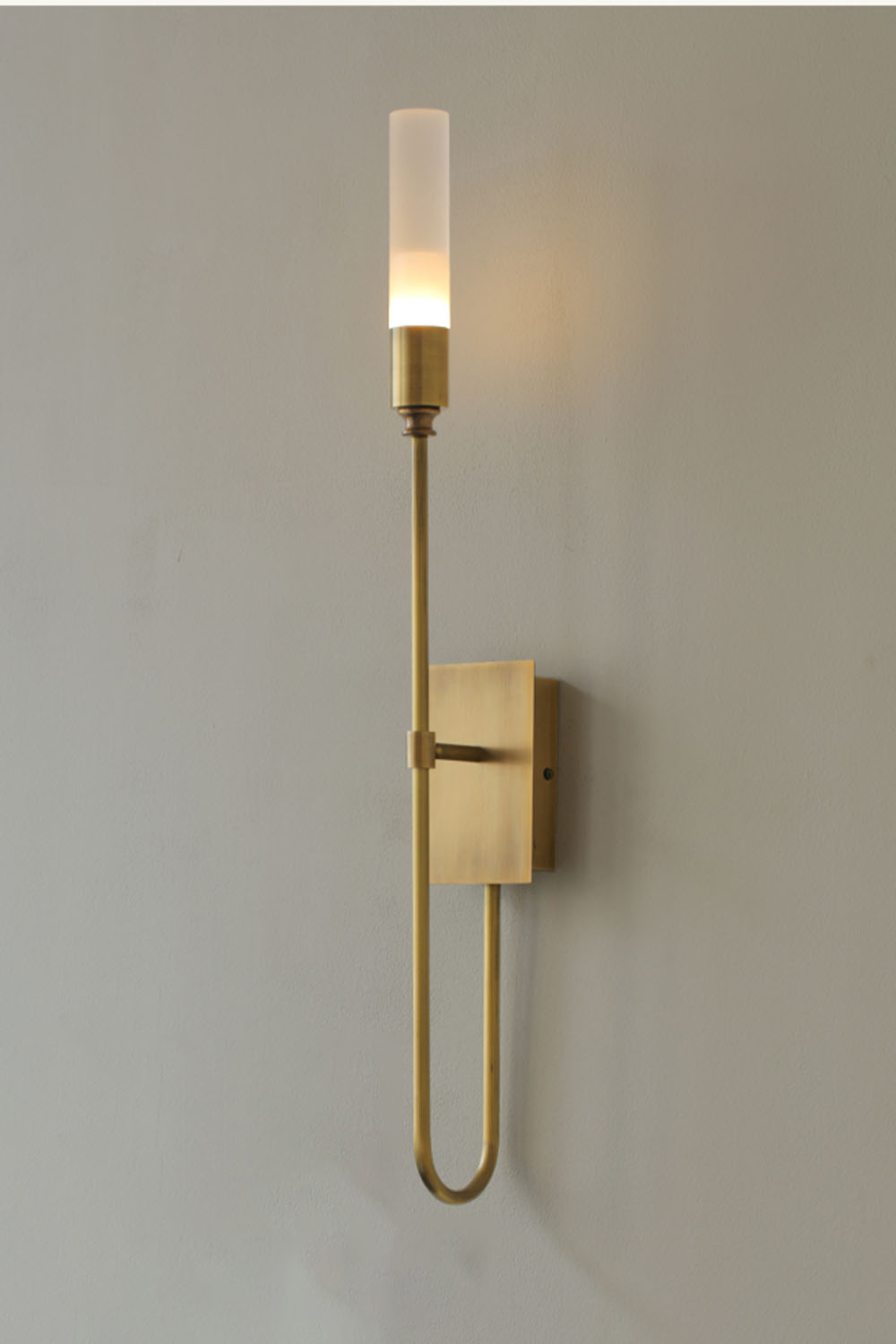Lisse 2 Wall Light - view 4 | everlamps