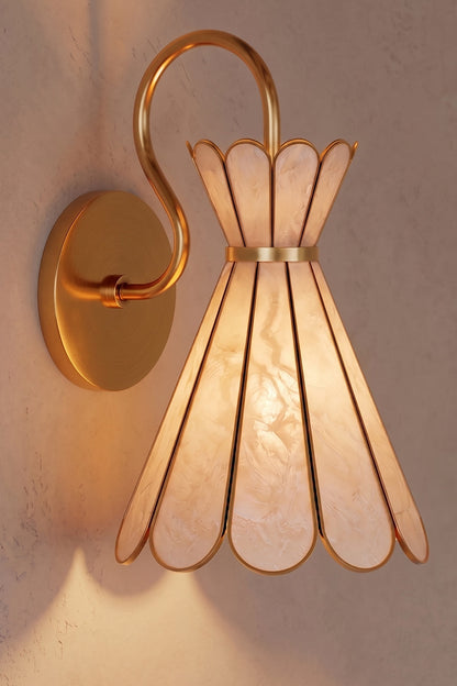 Magnolia Shell Wall Light |Shell detail | Samu  Lamp