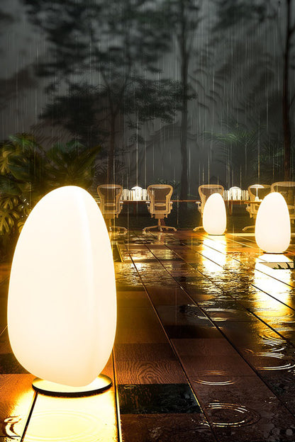 Malé H190 Outdoor Floor Lamp - view 8 | everlamps