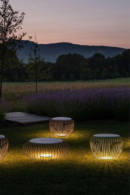 Meridiano Outdoor Floor Lamp - view 5 | everlamps