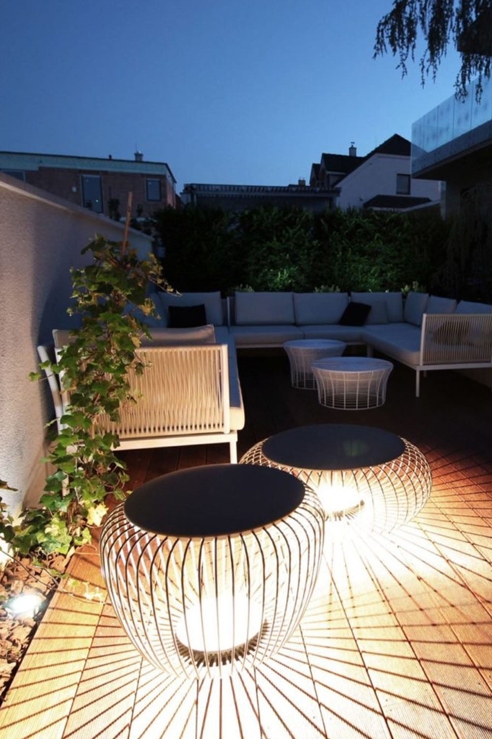Meridiano Outdoor Floor Lamp - view 11 | everlamps
