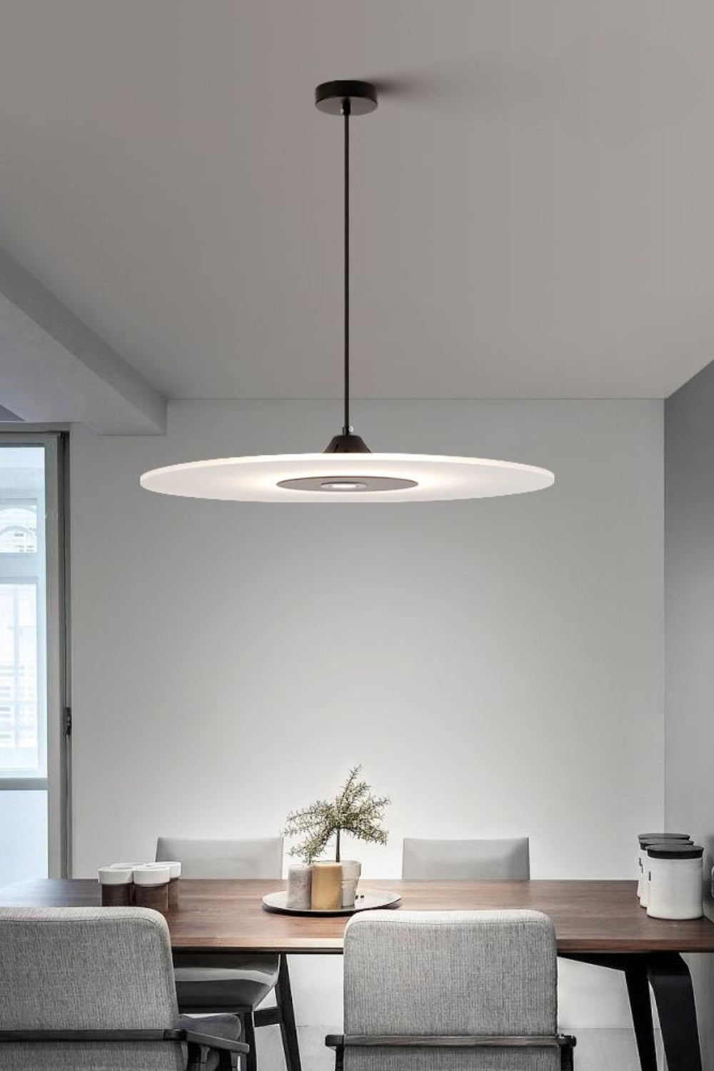 Minimalist Disc Pendant Light - everlamps