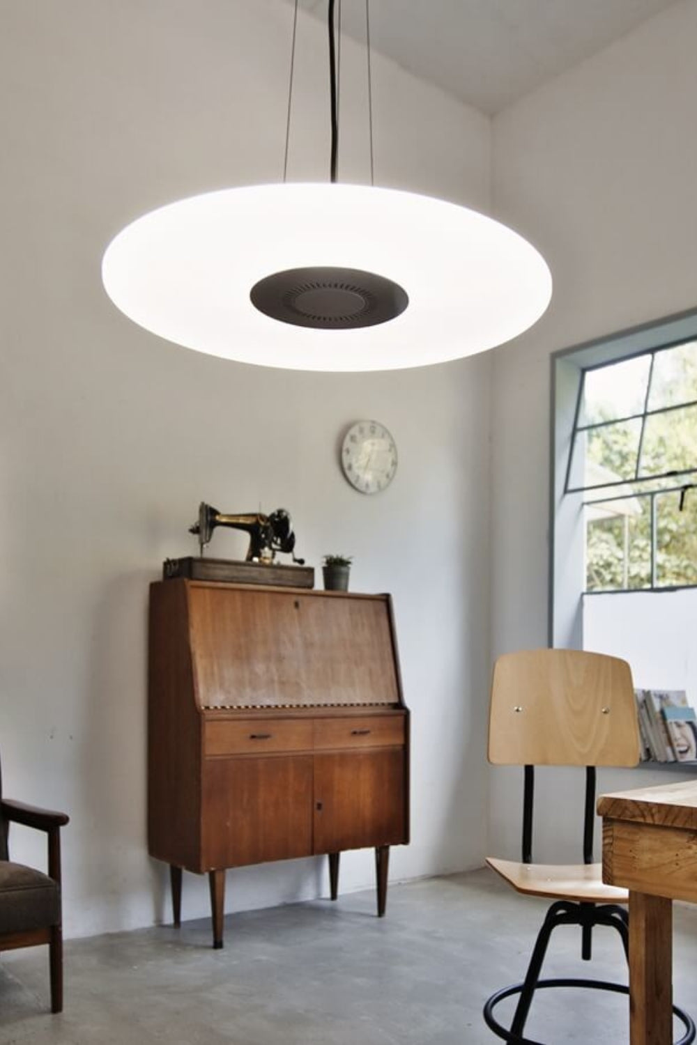 Minimalist Disc Pendant Light - everlamps