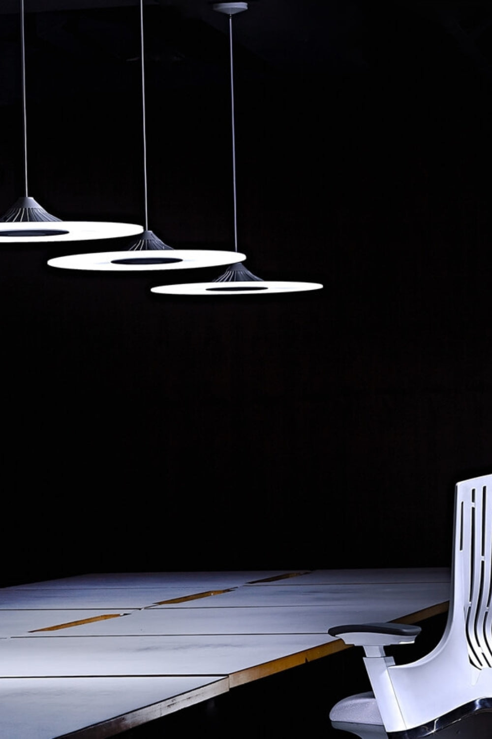 Minimalist Disc Pendant Light - everlamps