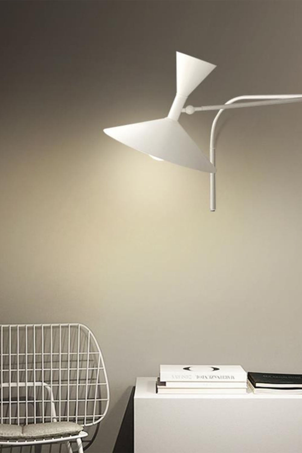 Modern Simple Swing Arm Wall Lamp - view 3 | everlamps