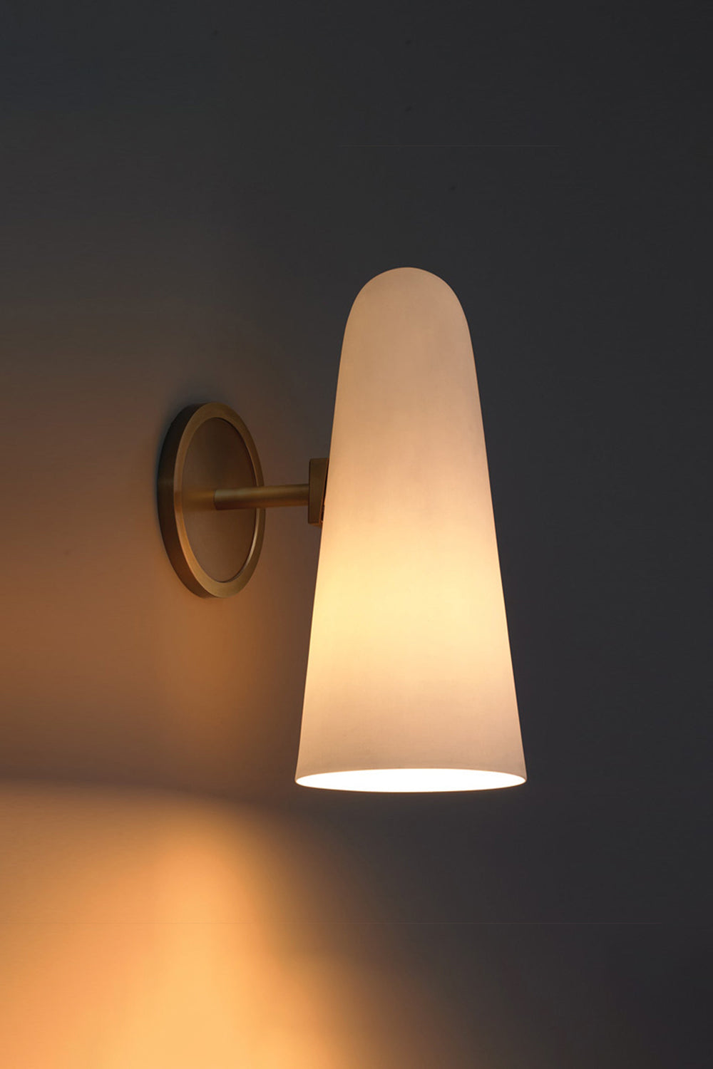 Montfaucon Sconce - everlamps
