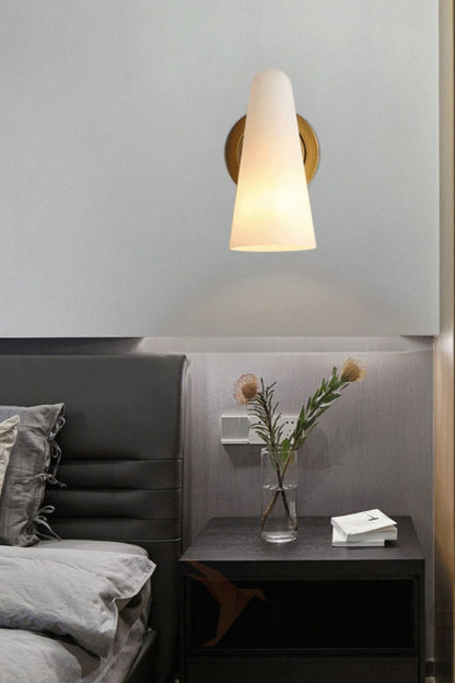 Montfaucon Sconce - everlamps
