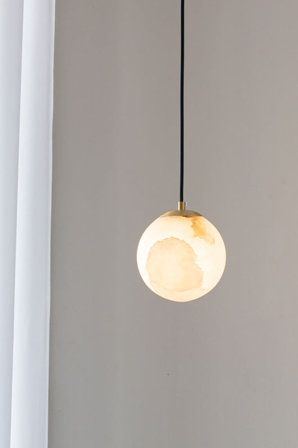 Moon Alabaster Pendant Lamp - everlamps