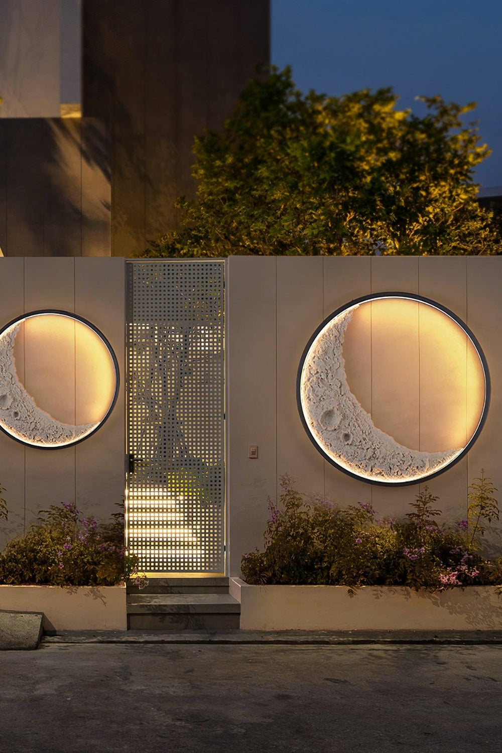 Moon Wall Lamp - view 13 | everlamps