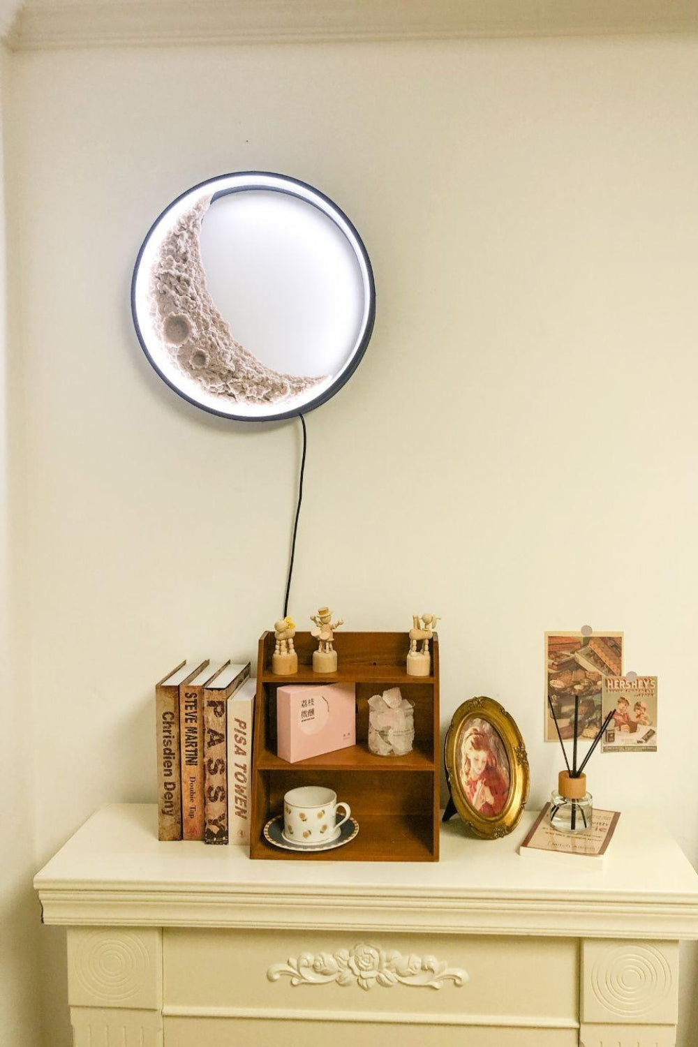 Moon Wall Lamp - view 20 | everlamps