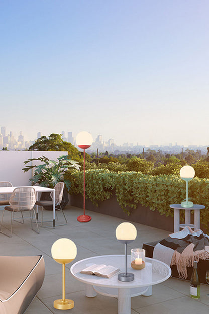 Mooon Outdoor Rechargeable Floor Lamp - view 12 | everlamps