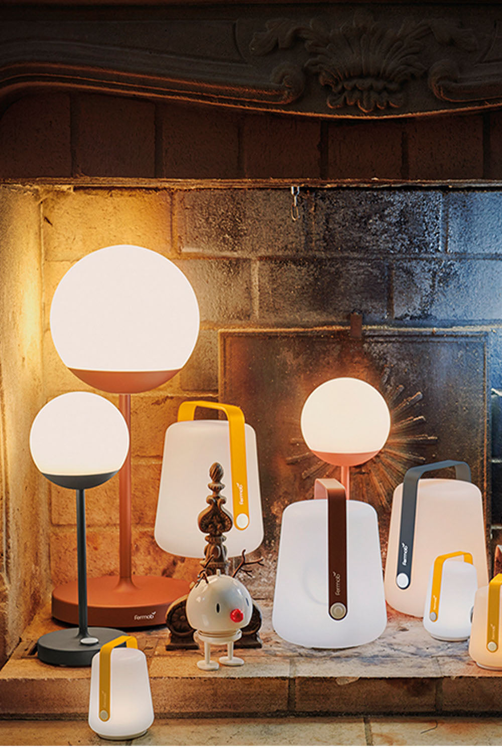 Mooon Outdoor Rechargeable Floor Lamp - view 13 | everlamps