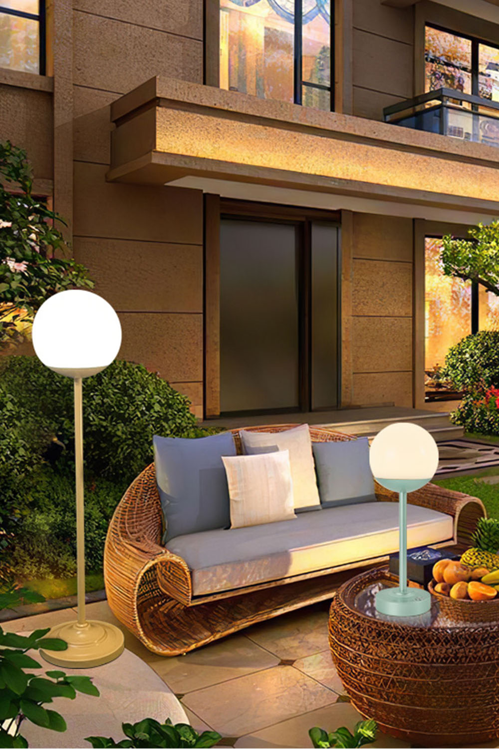 Mooon Outdoor Rechargeable Floor Lamp - view 14 | everlamps