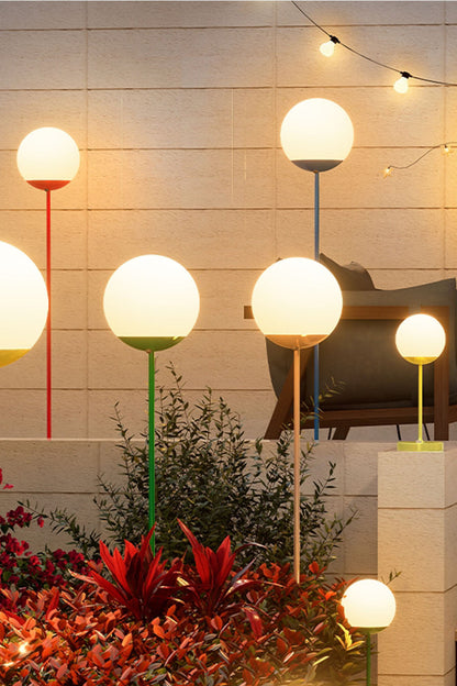 Mooon Outdoor Rechargeable Floor Lamp - view 16 | everlamps