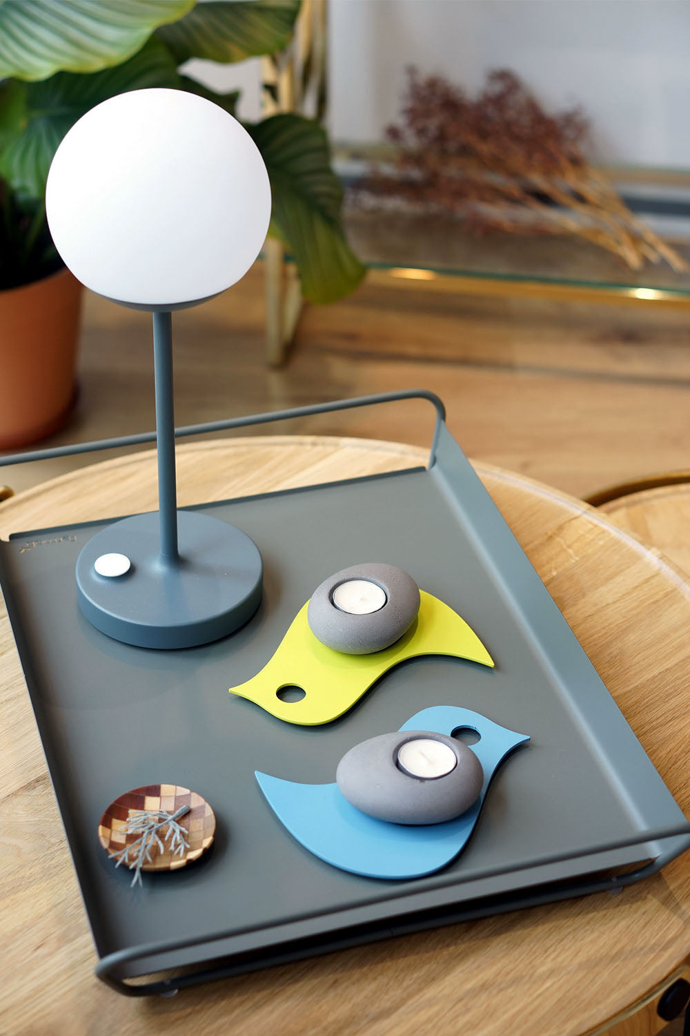 Mooon Outdoor Rechargeable Table Lamp - view 20 | everlamps