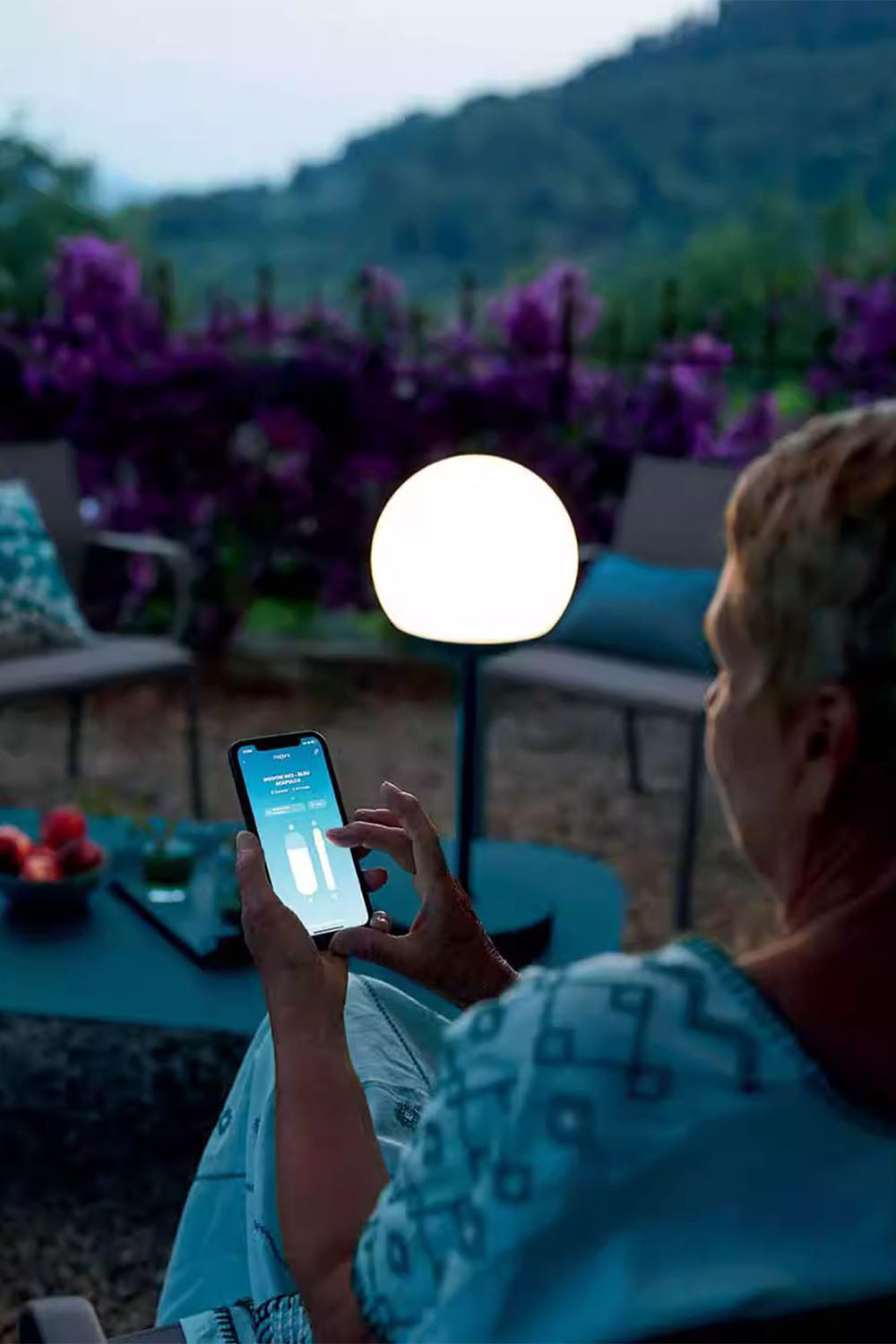 Mooon Outdoor Rechargeable Table Lamp - view 10 | everlamps