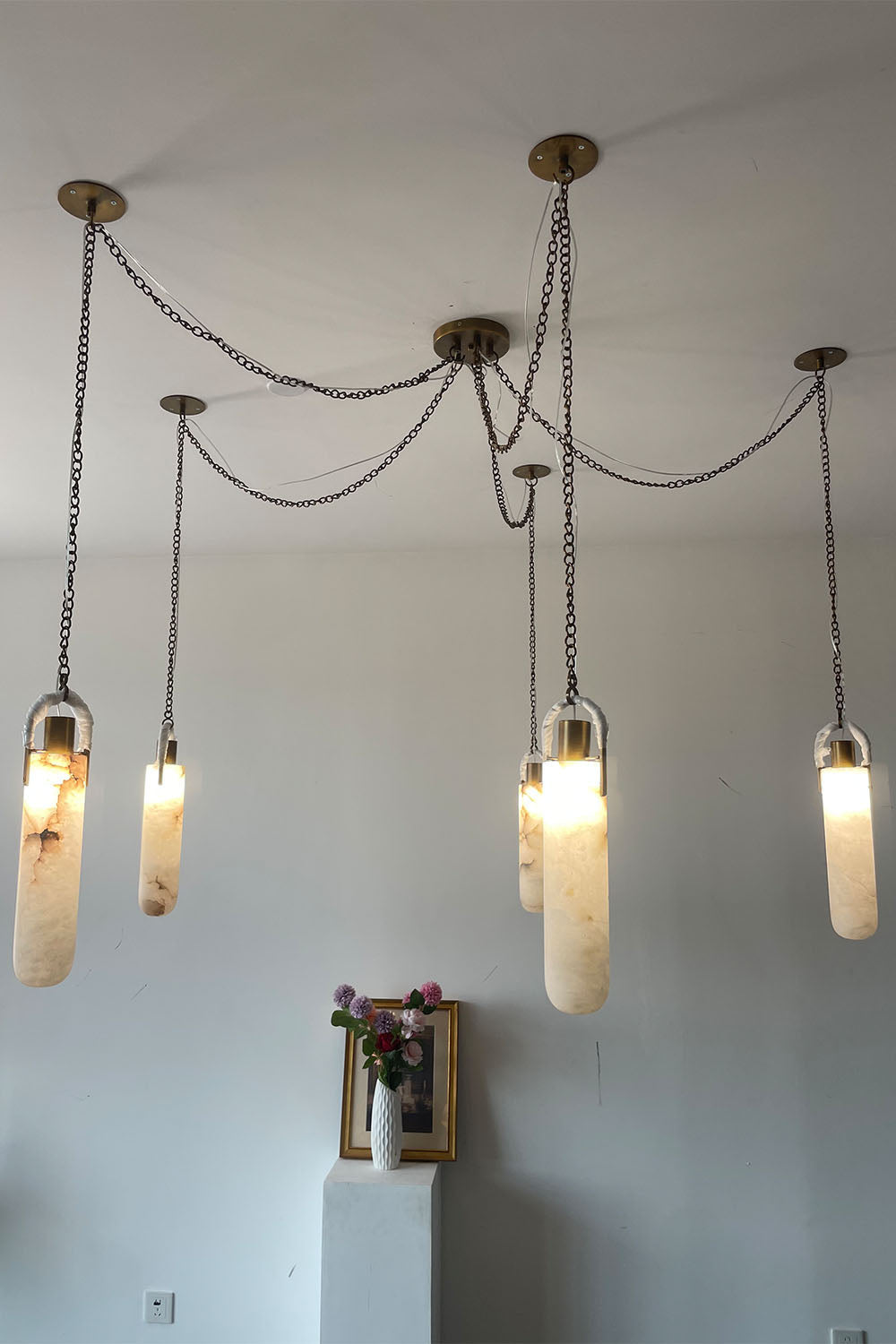 Multi-head Alabaster Cylindrical Chandelier - view 10 | everlamps