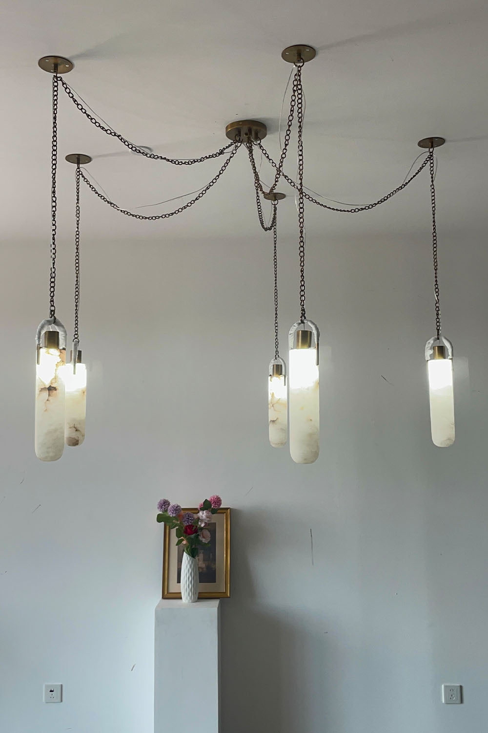 Multi-head Alabaster Cylindrical Chandelier - view 17 | everlamps