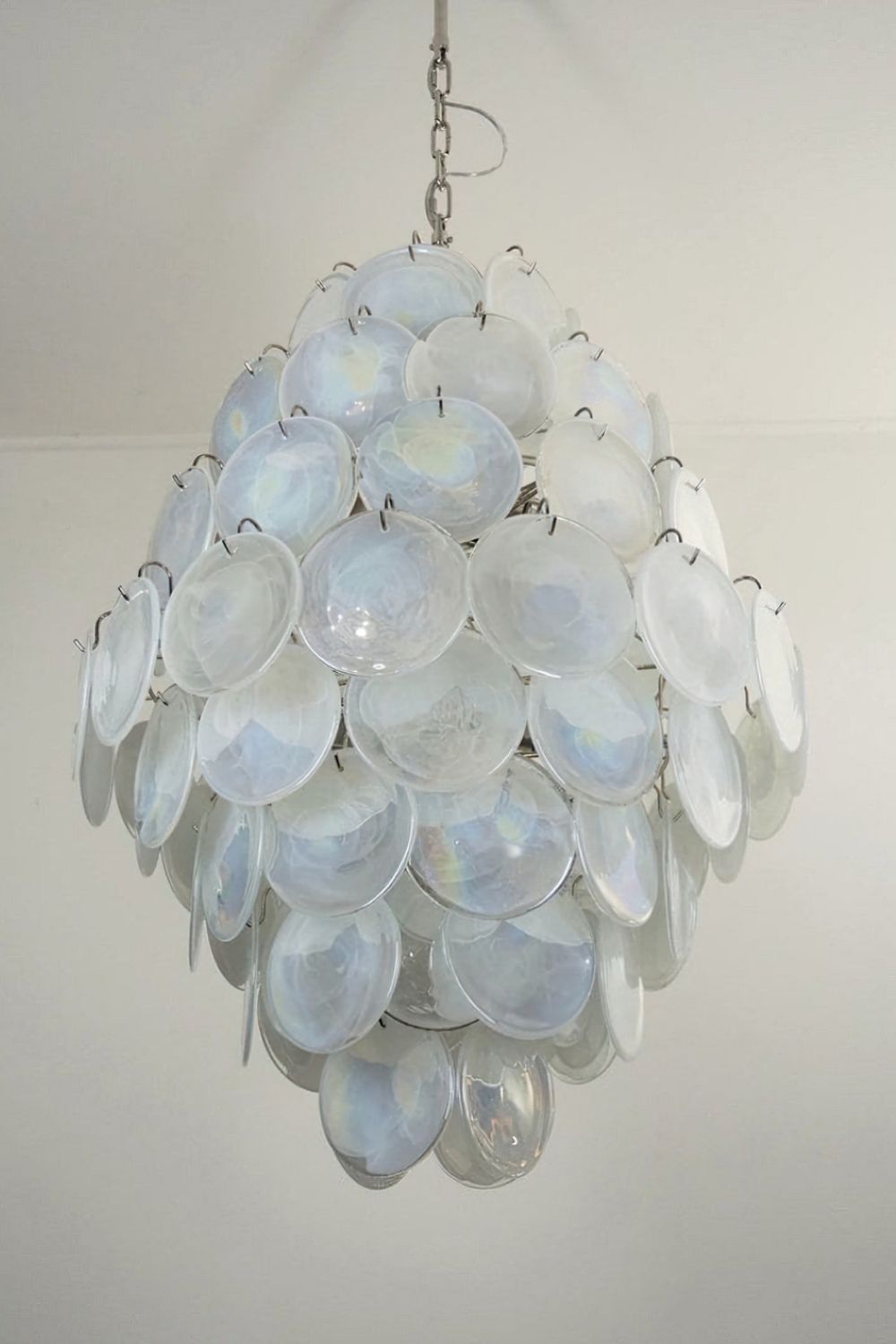 Wonderful Vintage Art White Discs Chandelier - view 17 | everlamps