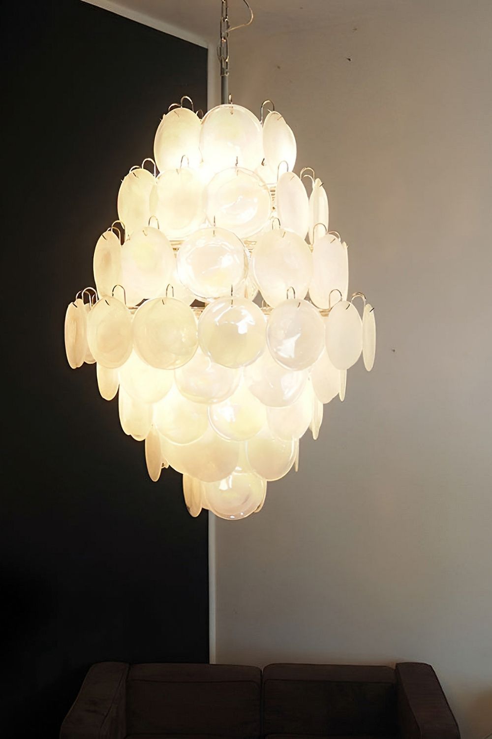 Wonderful Vintage Art White Discs Chandelier - view 9 | everlamps