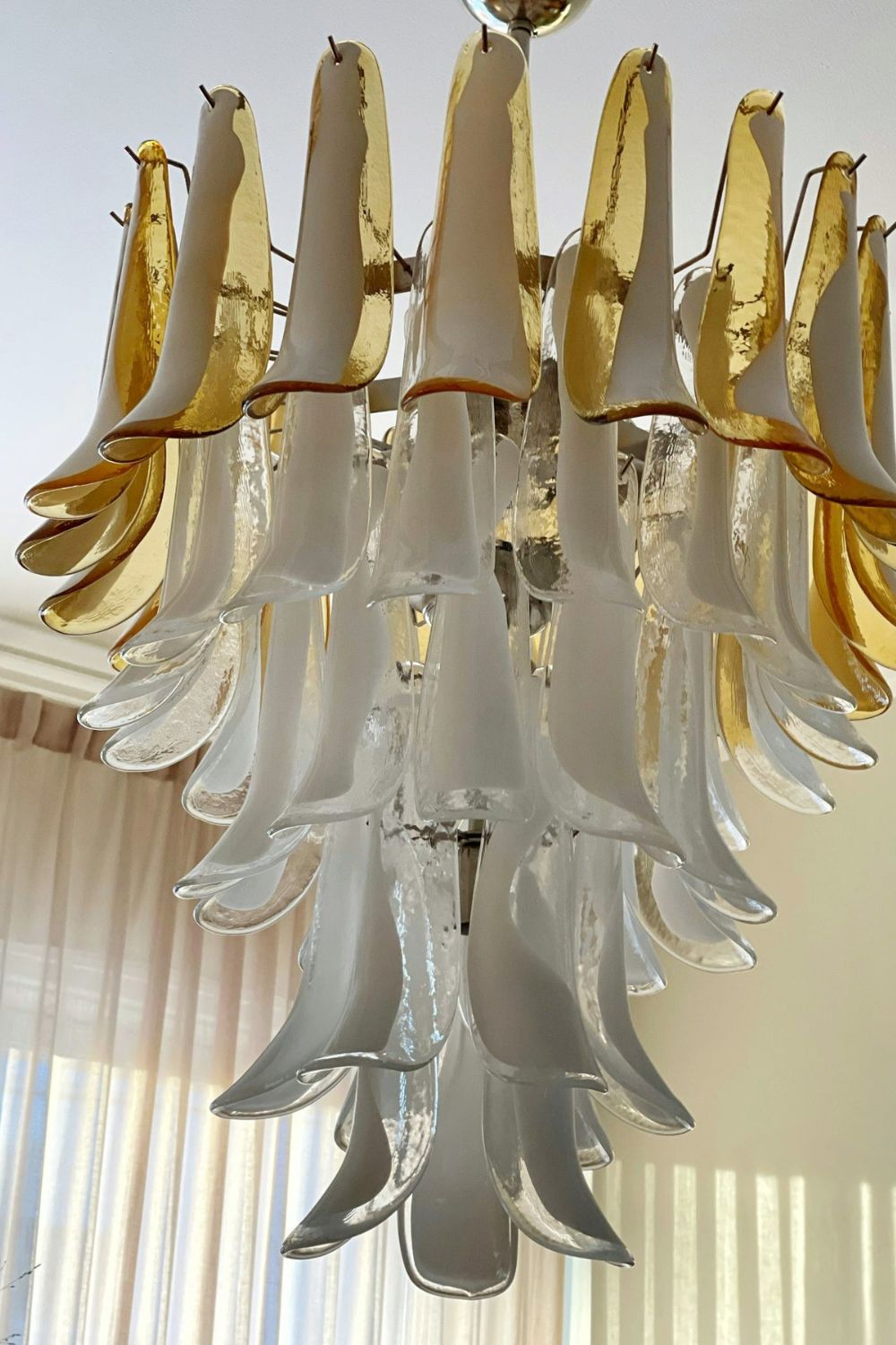 Art Petals Chandelier - view 15 | everlamps