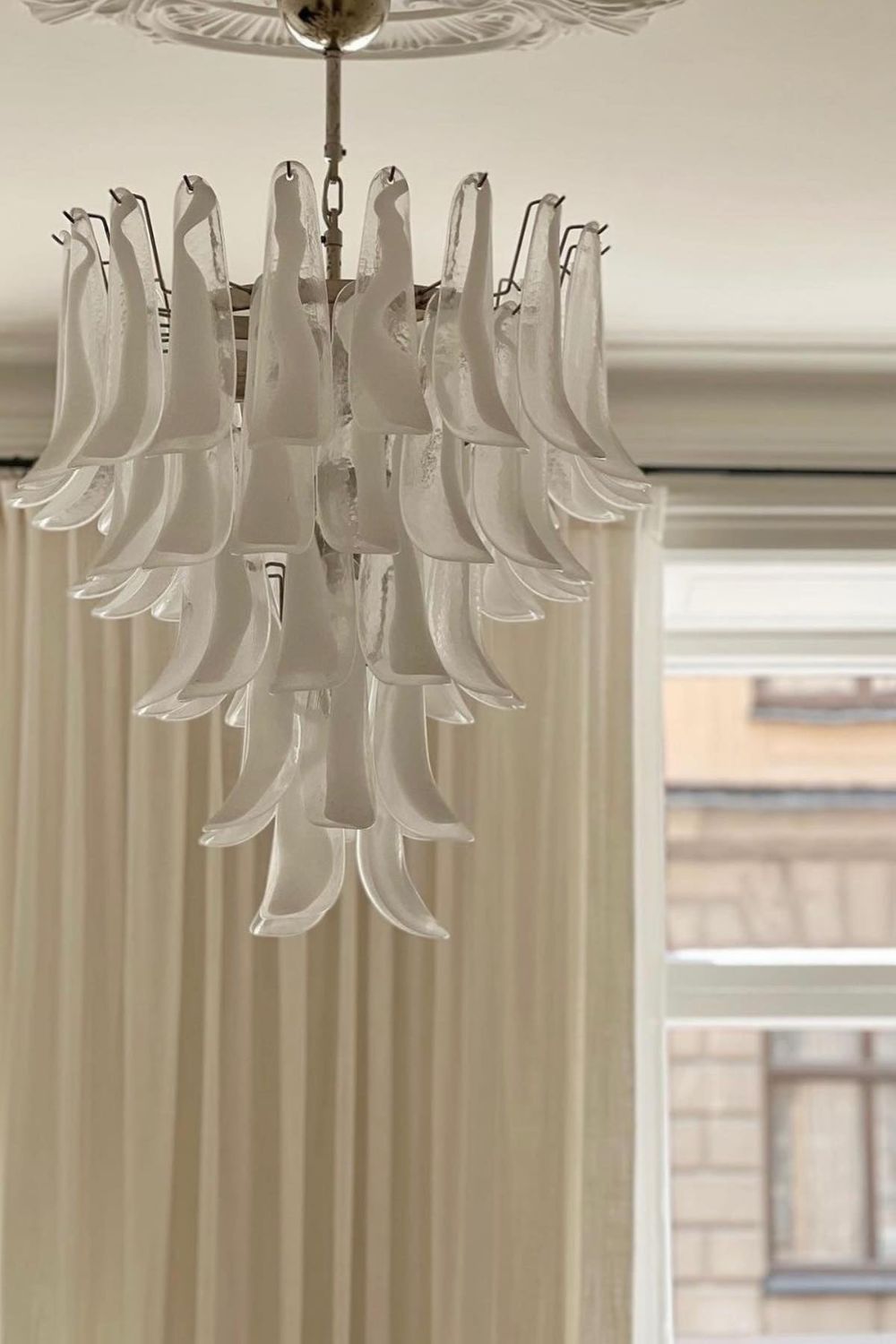 Art Petals Chandelier - view 30 | everlamps