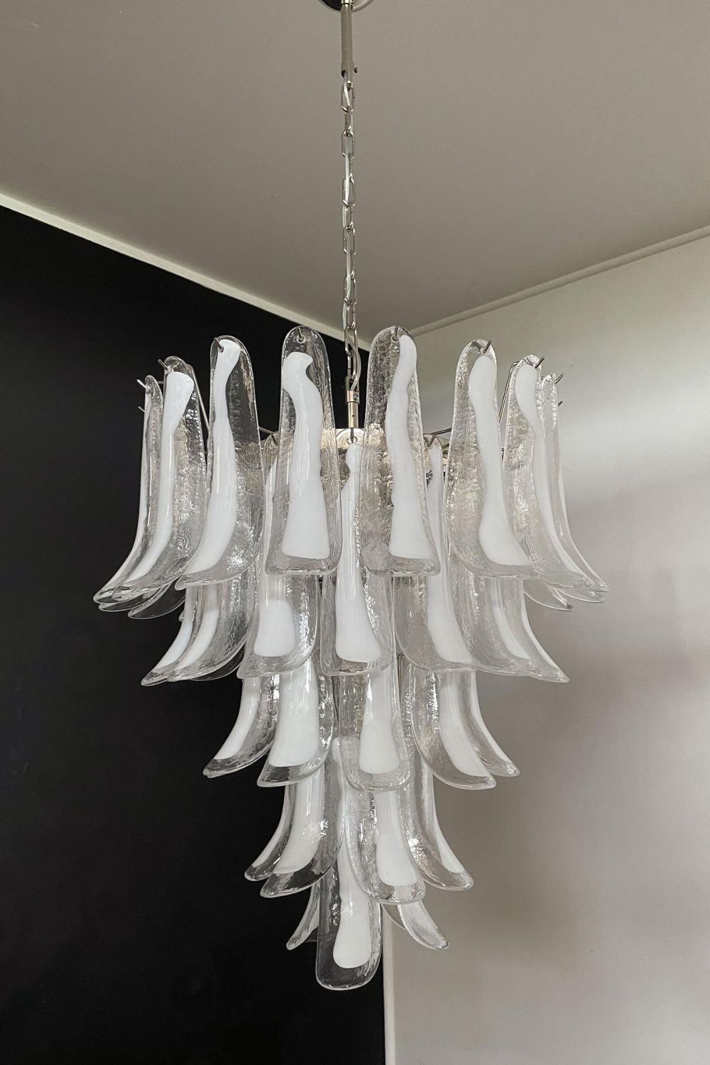 Art Petals Chandelier - view 6 | everlamps