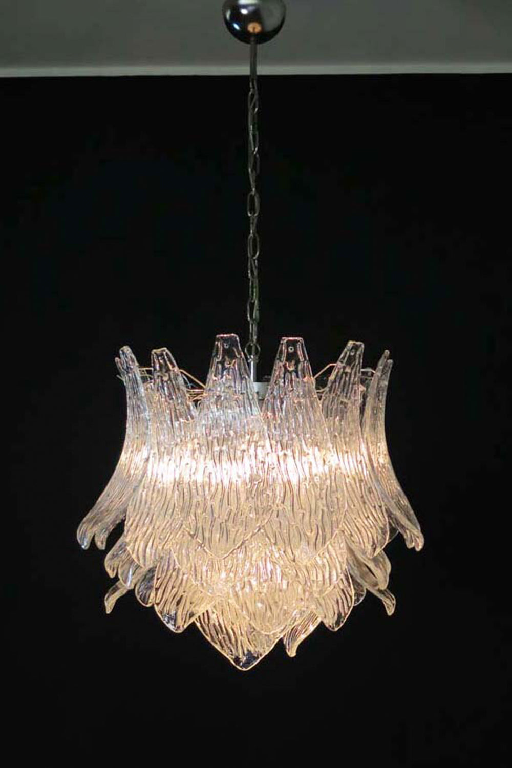 Art Ripple Leaf Glass Chandelier - view 9 | everlamps