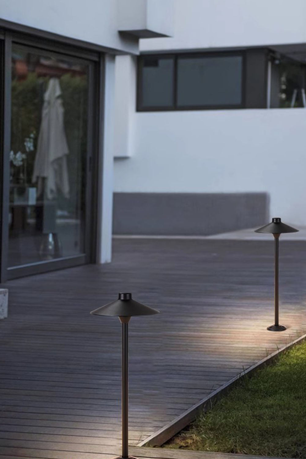 Mushroom Acrylic Outdoor Floor Lamp - view 11 | everlamps