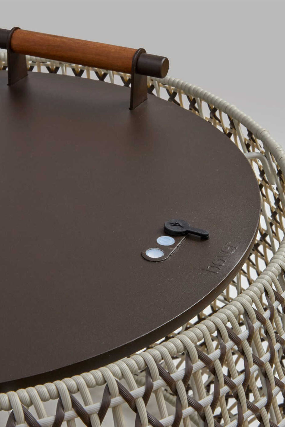 Nans Bag Outdoor Floor Lamp - view 9 | everlamps