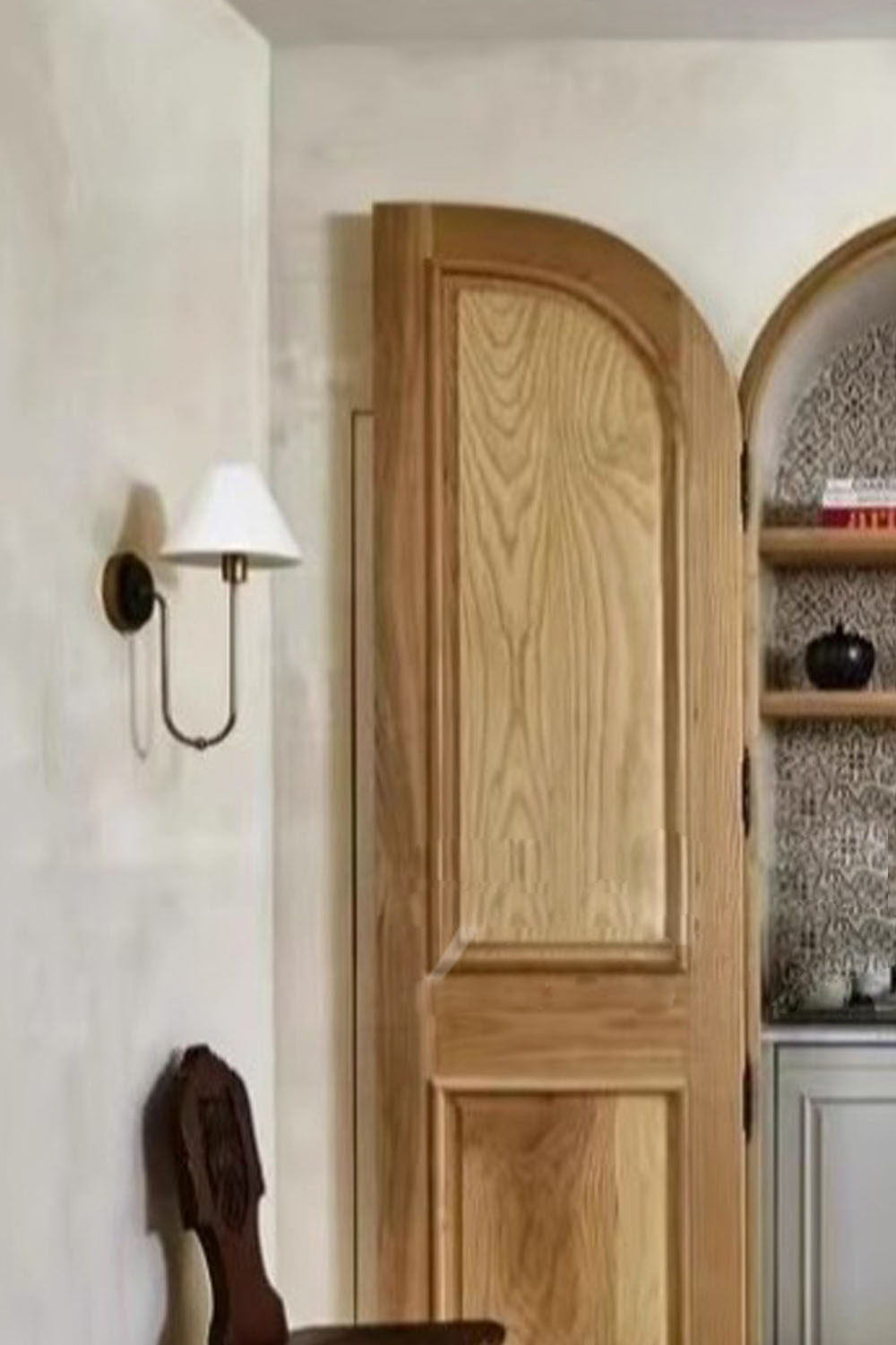 Neoclassical U-shaped Minimalist Wall Lamp - view 8 | everlamps