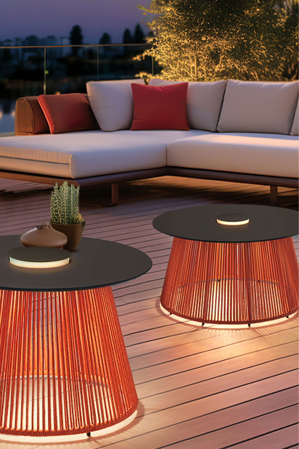 Nit Outdoor Floor Lamp - view 8 | everlamps