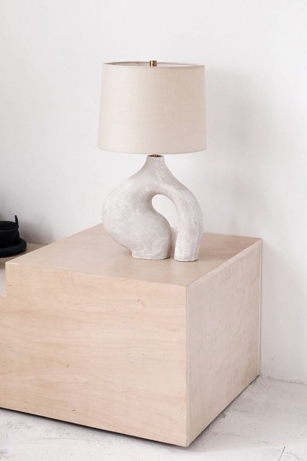 Oblong Loop Table Lamp - everlamps