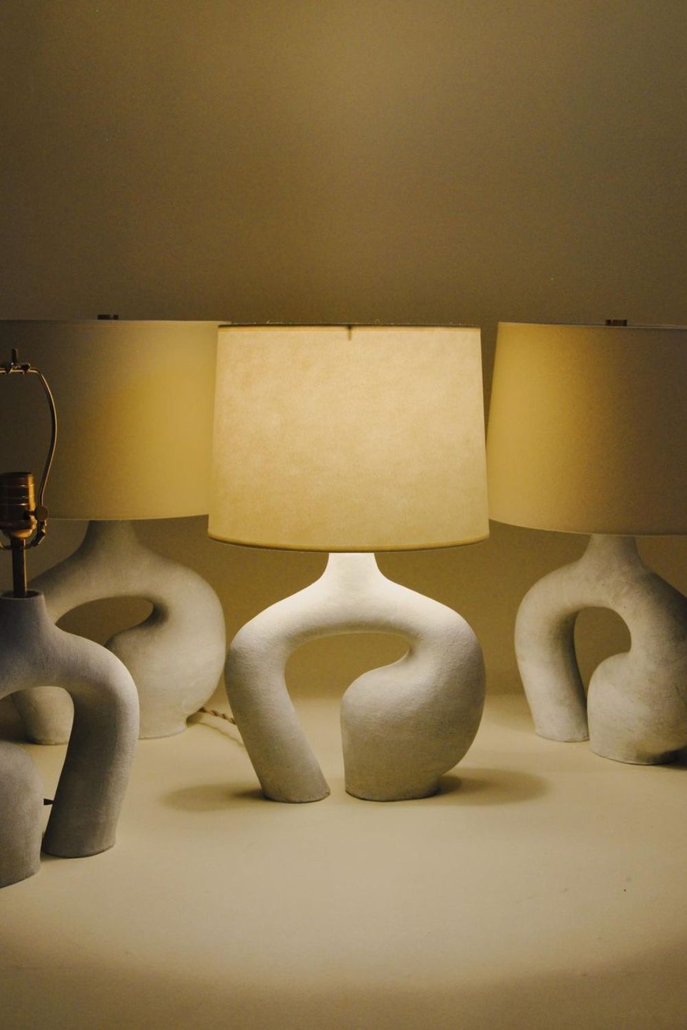 Oblong Loop Table Lamp - everlamps