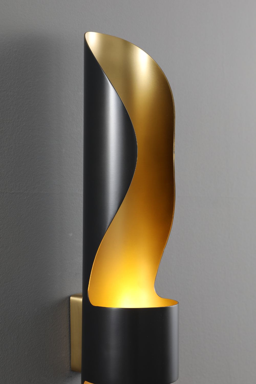 Organ Curved Wall Light - everlamps