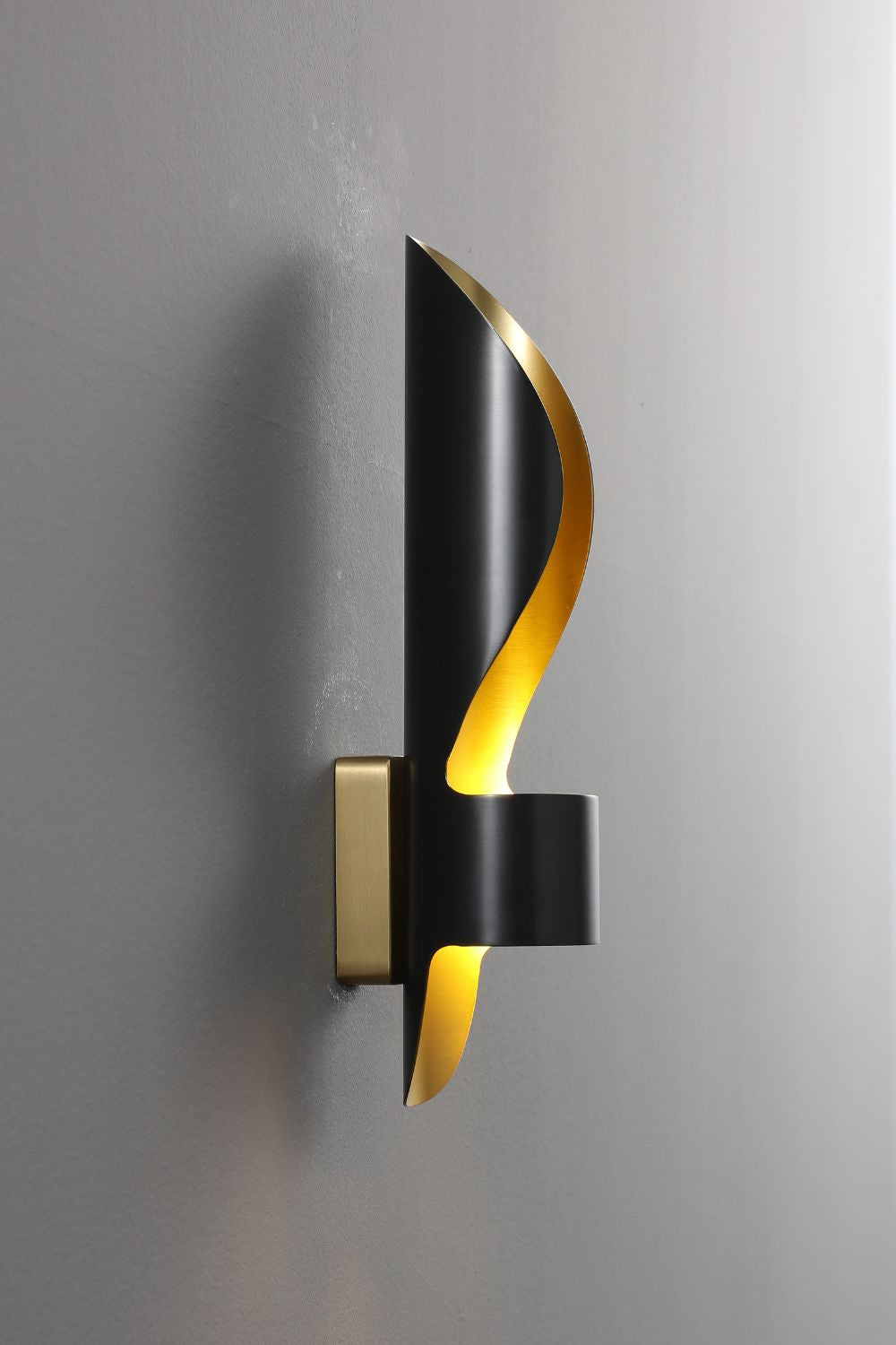 Organ Curved Wall Light - everlamps
