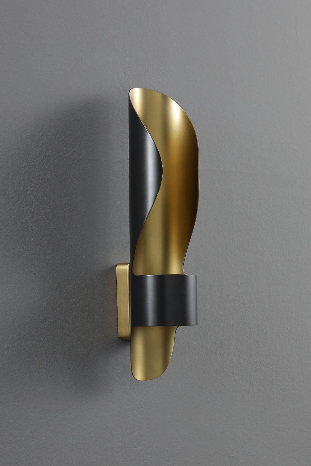 Organ Curved Wall Light - everlamps