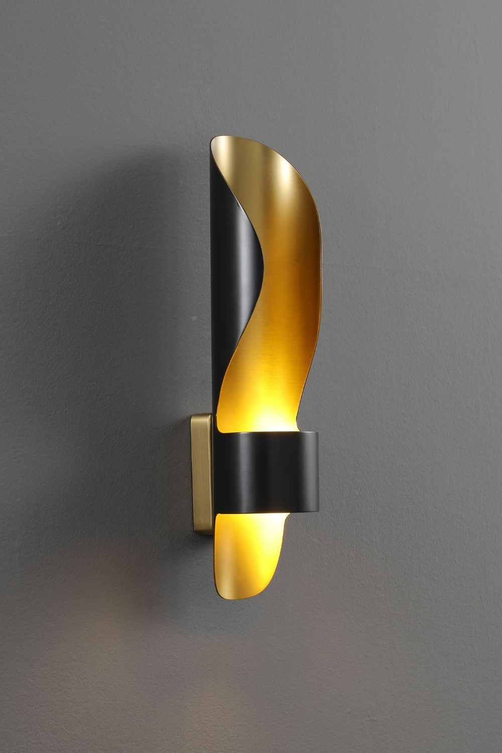 Organ Curved Wall Light - everlamps